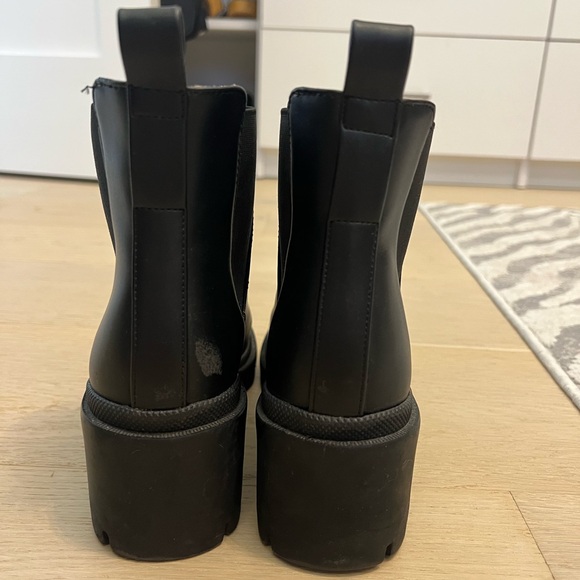 Steve Madden Honored Chelsea Bootie Size 6.5 - Picture 7 of 7